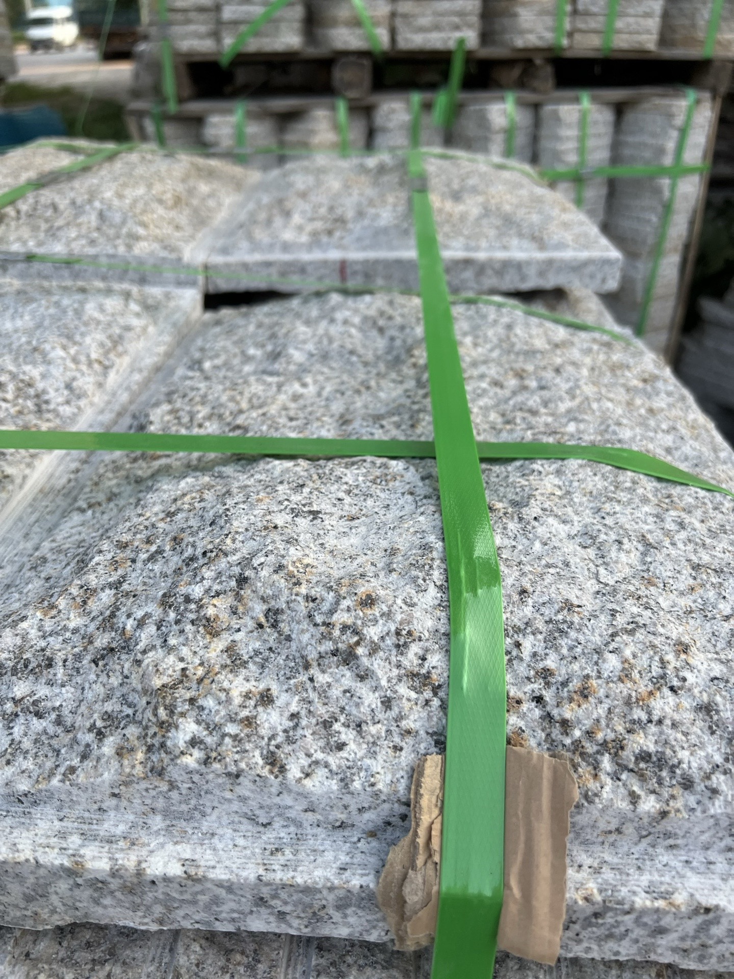 蘑菇石批發(fā)售后服務(wù)內(nèi)容